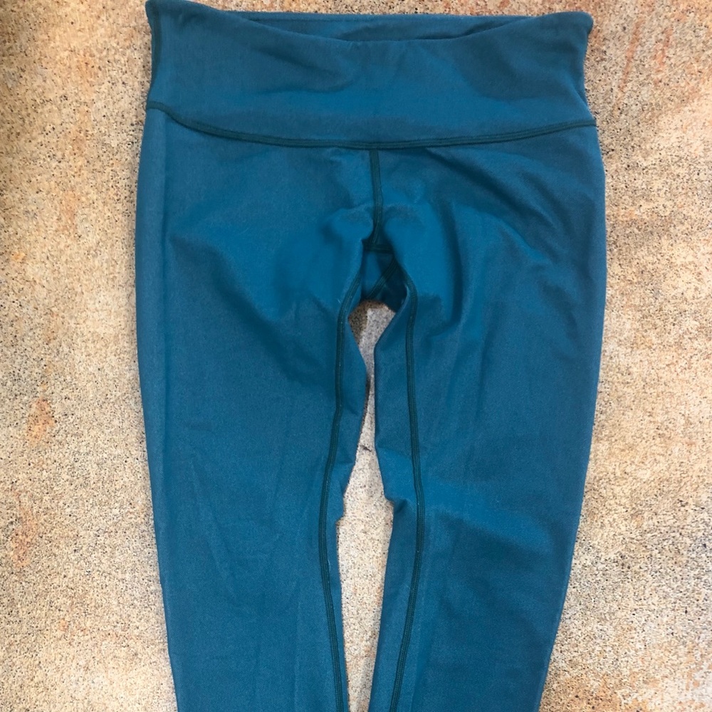 Lululemon yoga pants